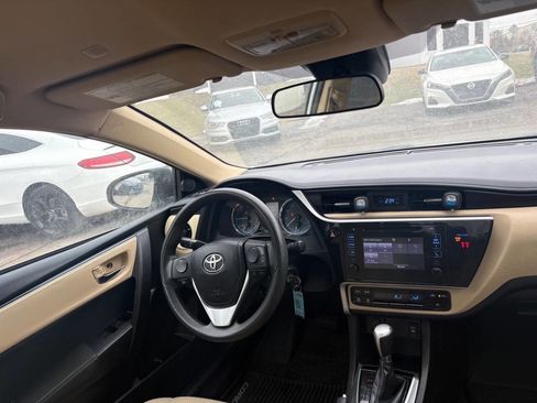 Used 2019 Toyota Corolla LE image 10