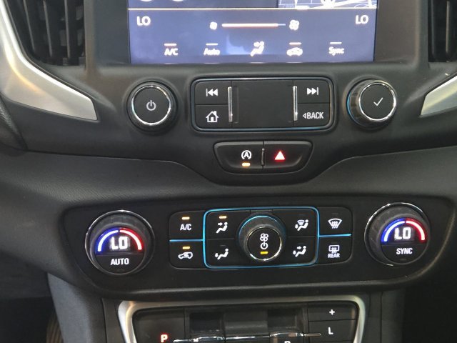 Used 2022 GMC Terrain SLE w/ Driver Convenience Package FWD image 19