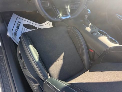 Used 2025 Ford Mustang Convertible image 11