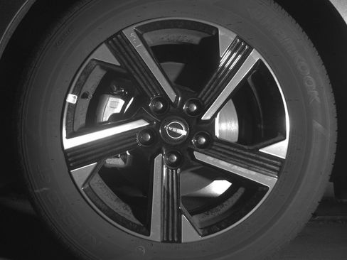 Used 2025 Nissan Sentra SV image 12