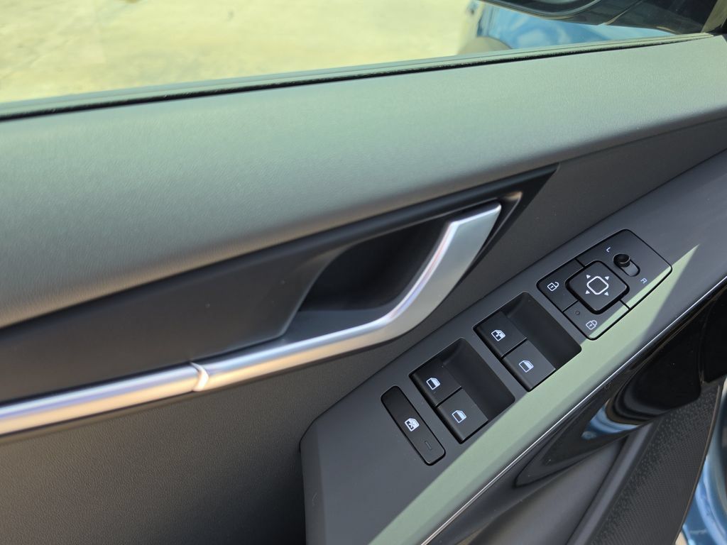 New 2026 Kia Niro Wind FWD image 19