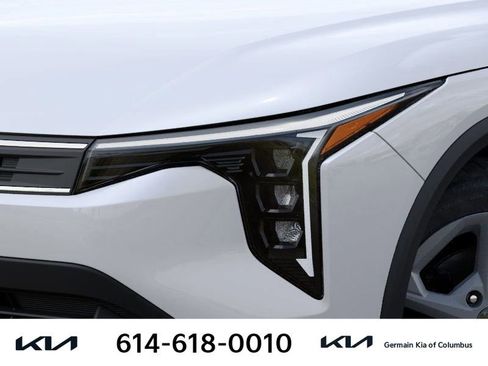 New 2025 Kia K4 LXS image 13