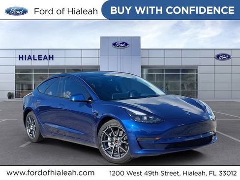 Used 2022 Tesla Model 3 Long Range AWD/4WD image 1