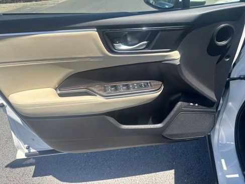 Used 2019 Honda Clarity Plug-In Hybrid image 12