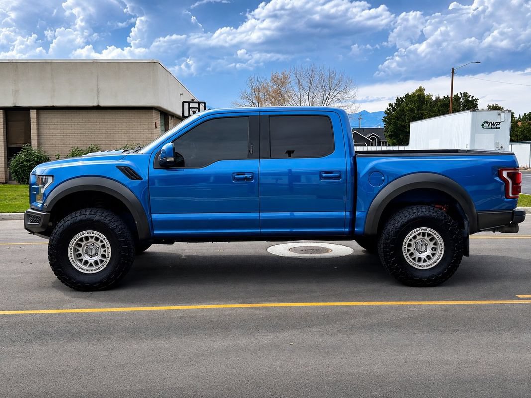Used 2019 Ford F150 Raptor w/ Equipment Group 802A Luxury AWD/4WD image 2