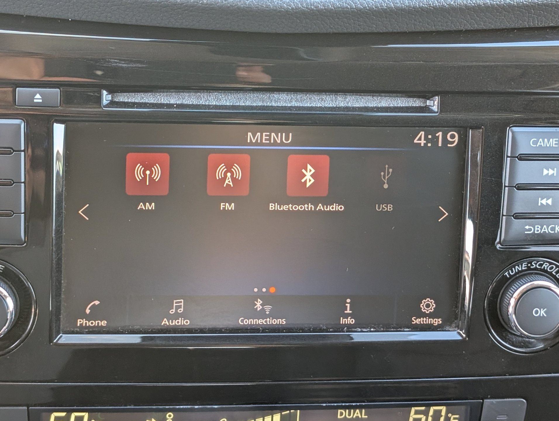 Used 2020 Nissan Rogue SV FWD image 22