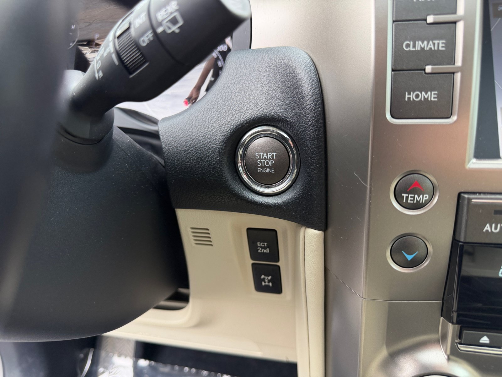 Certified 2021 Lexus GX 460 Premium w/ Premium Package AWD/4WD image 28