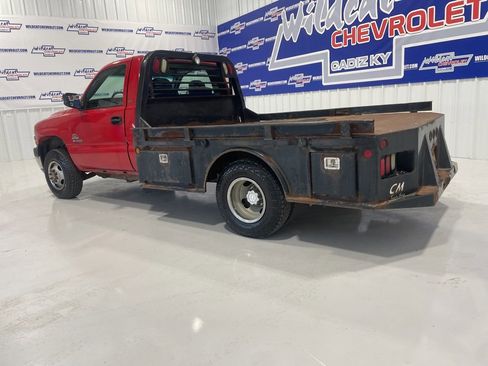 Used 2001 Chevrolet Silverado 3500 4x4 Regular Cab w/ Snow Plow Prep Pkg image 3