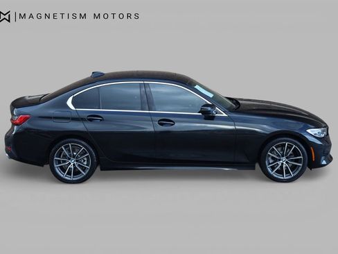 Used 2019 BMW 330i Sedan w/ Convenience Package image 3