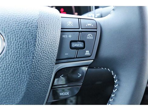 Used 2026 Toyota Camry SE image 16