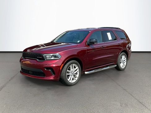 Used 2024 Dodge Durango GT RWD image 3