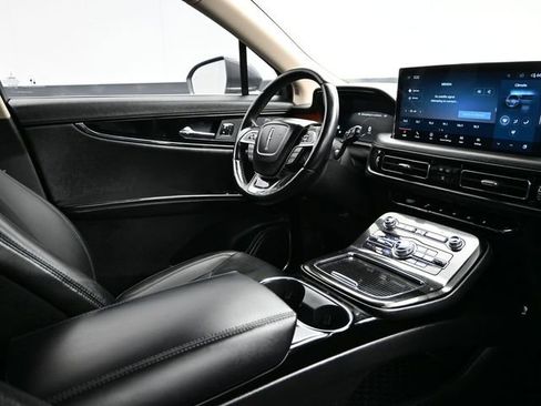 Used 2023 Lincoln Nautilus Reserve FWD image 21