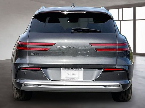 Used 2025 Genesis Electrified GV70 AWD/4WD image 5