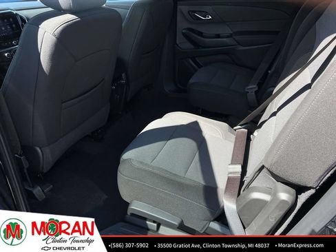 Certified 2023 Chevrolet Traverse LT FWD image 13
