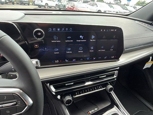 New 2026 Chevrolet Traverse LT FWD image 5