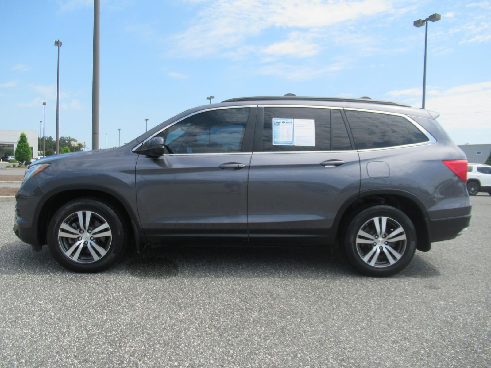 Used 2018 Honda Pilot EX image 4