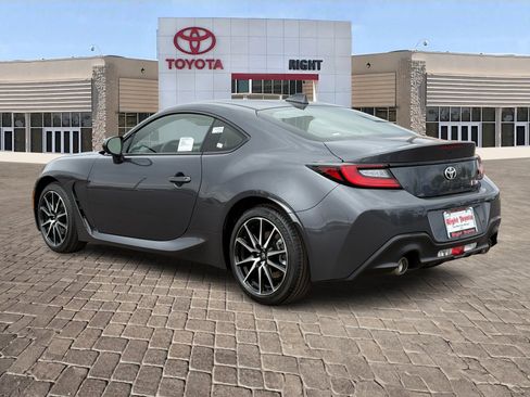 New 2025 Toyota GR86 image 4