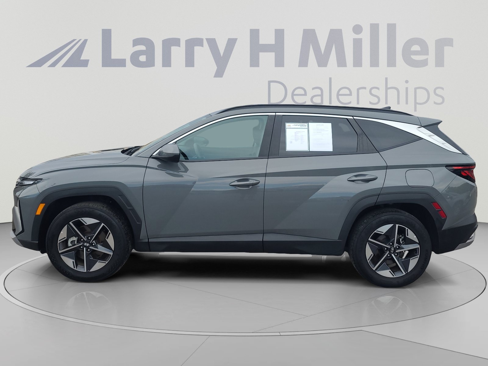 Used 2025 Hyundai Tucson SEL AWD/4WD image 2