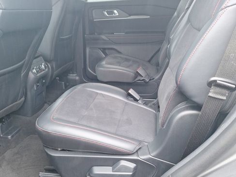 Used 2026 Ford Explorer ST AWD/4WD image 19