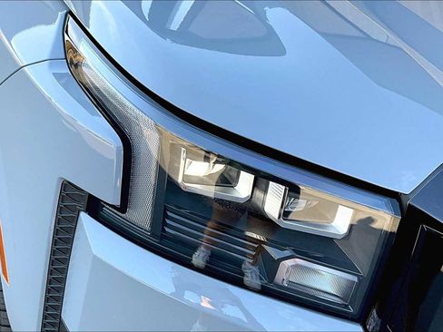 New 2026 Nissan Frontier SV image 13