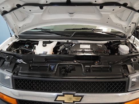 Used 2021 Chevrolet Express 2500 Work Van 3D Cargo Van w/ Driver Convenience Package image 25