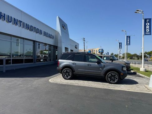 Used 2025 Ford Bronco Sport Outer Banks w/ Outer Banks Tech Package+ image 3