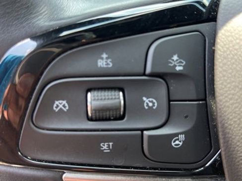 Used 2024 Buick Enclave Premium image 12