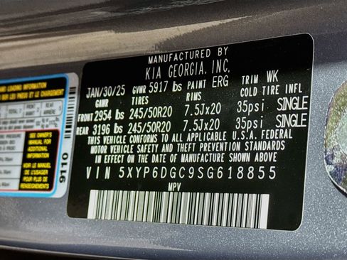 Used 2025 Kia Telluride S image 31