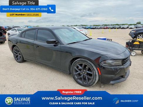 Used 2019 Dodge Charger SXT w/ Blacktop Package RWD image 5