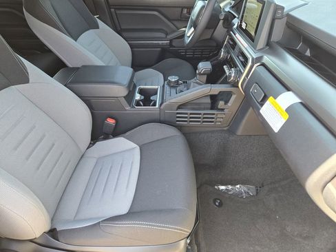 Used 2025 Toyota 4Runner TRD Off-Road AWD/4WD image 9
