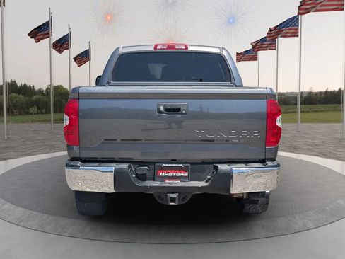 Used 2017 Toyota Tundra SR5 w/ SR5 Upgrade Package RWD image 7