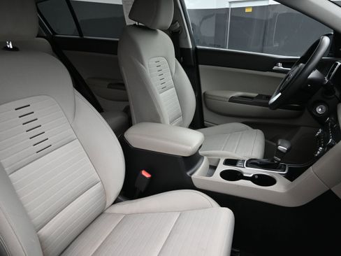 Used 2021 Kia Sportage LX w/ LX AWD Popular Package image 26