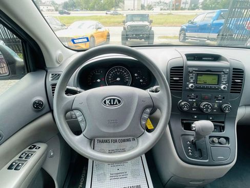 Used 2012 Kia Sedona LX w/ PWR Pkg FWD image 14
