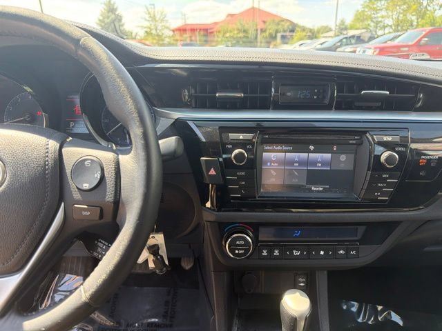 Used 2015 Toyota Corolla S FWD image 13