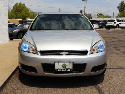 Used 2011 Chevrolet Impala LT FWD image 16