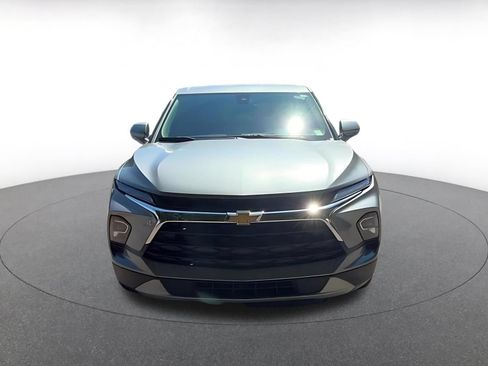 Used 2025 Chevrolet Blazer LT FWD image 4