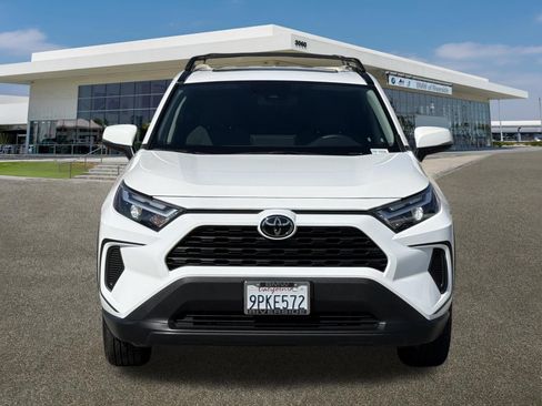 Used 2024 Toyota RAV4 XLE w/ Convenience Package FWD image 2
