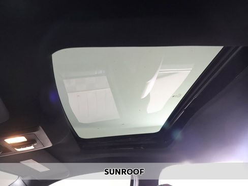 Used 2018 RAM 1500 Rebel image 3