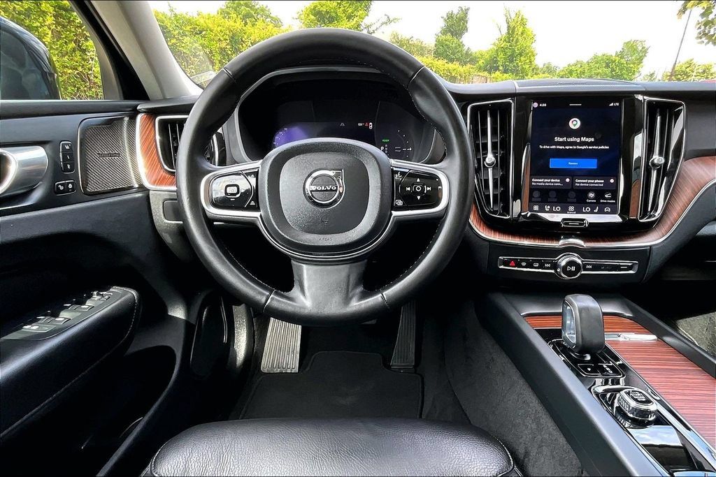 Used 2024 Volvo XC60 T8 Plus w/ Protection Package Premier AWD/4WD image 7