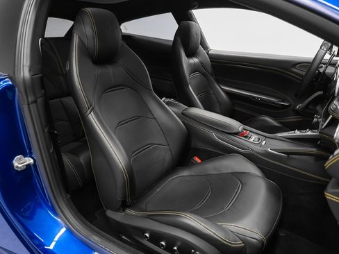 Used 2018 Ferrari GTC4Lusso image 28