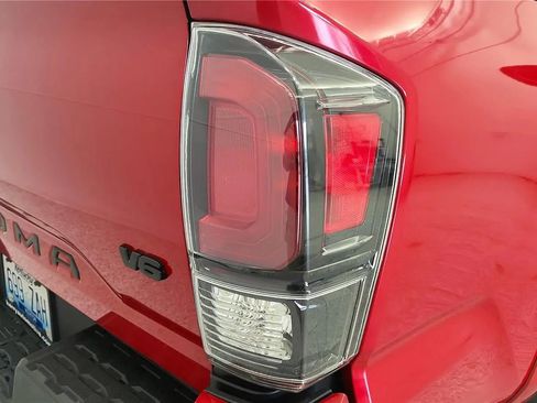 Used 2019 Toyota Tacoma SR5 image 15