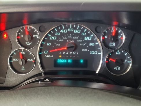 Used 2025 Chevrolet Express 3500 LT w/ LT Preferred Equipment Group RWD image 24