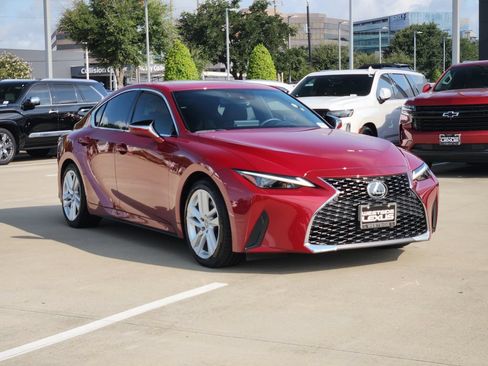 Used 2024 Lexus IS 300 w/ Comfort Package RWD image 3