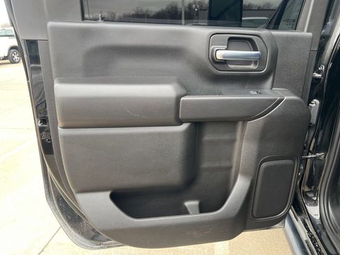 Used 2023 Chevrolet Silverado 2500 Custom w/ Custom Value Package image 10