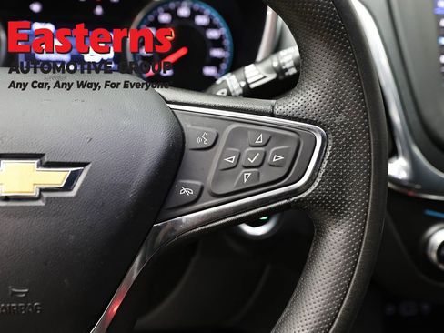 Used 2021 Chevrolet Equinox LT FWD image 15