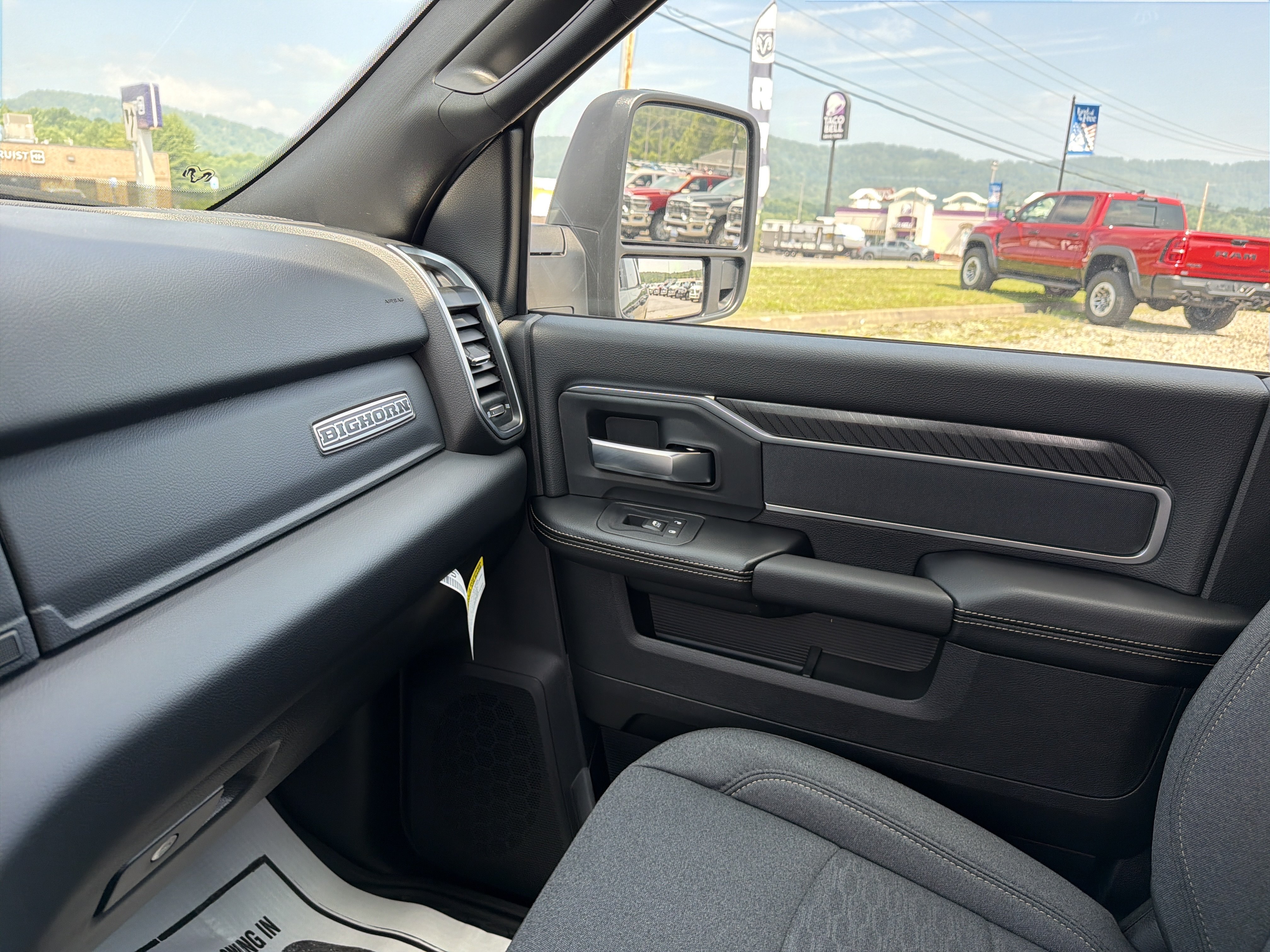 New 2026 RAM 2500 Big Horn AWD/4WD image 24