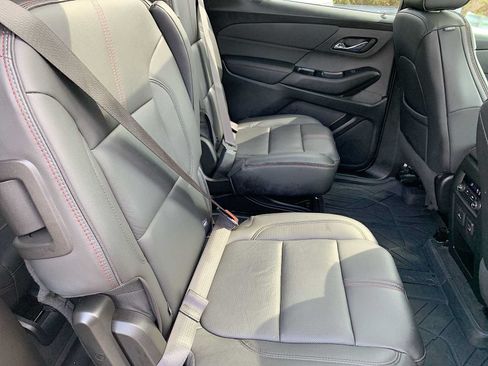 Certified 2023 Chevrolet Traverse RS w/ LPO, Floor Liner Package AWD/4WD image 27