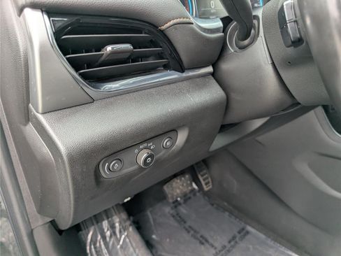 Used 2018 Chevrolet Traverse LT AWD/4WD image 23