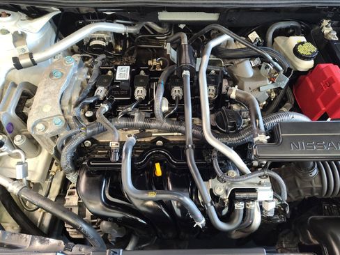 Used 2021 Nissan Sentra SV FWD image 27