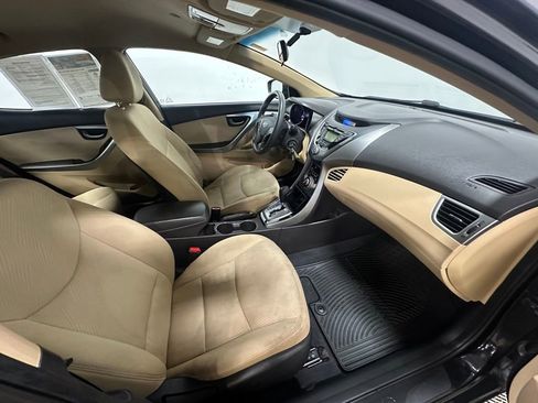 Used 2013 Hyundai Elantra GLS w/ Preferred Pkg image 23